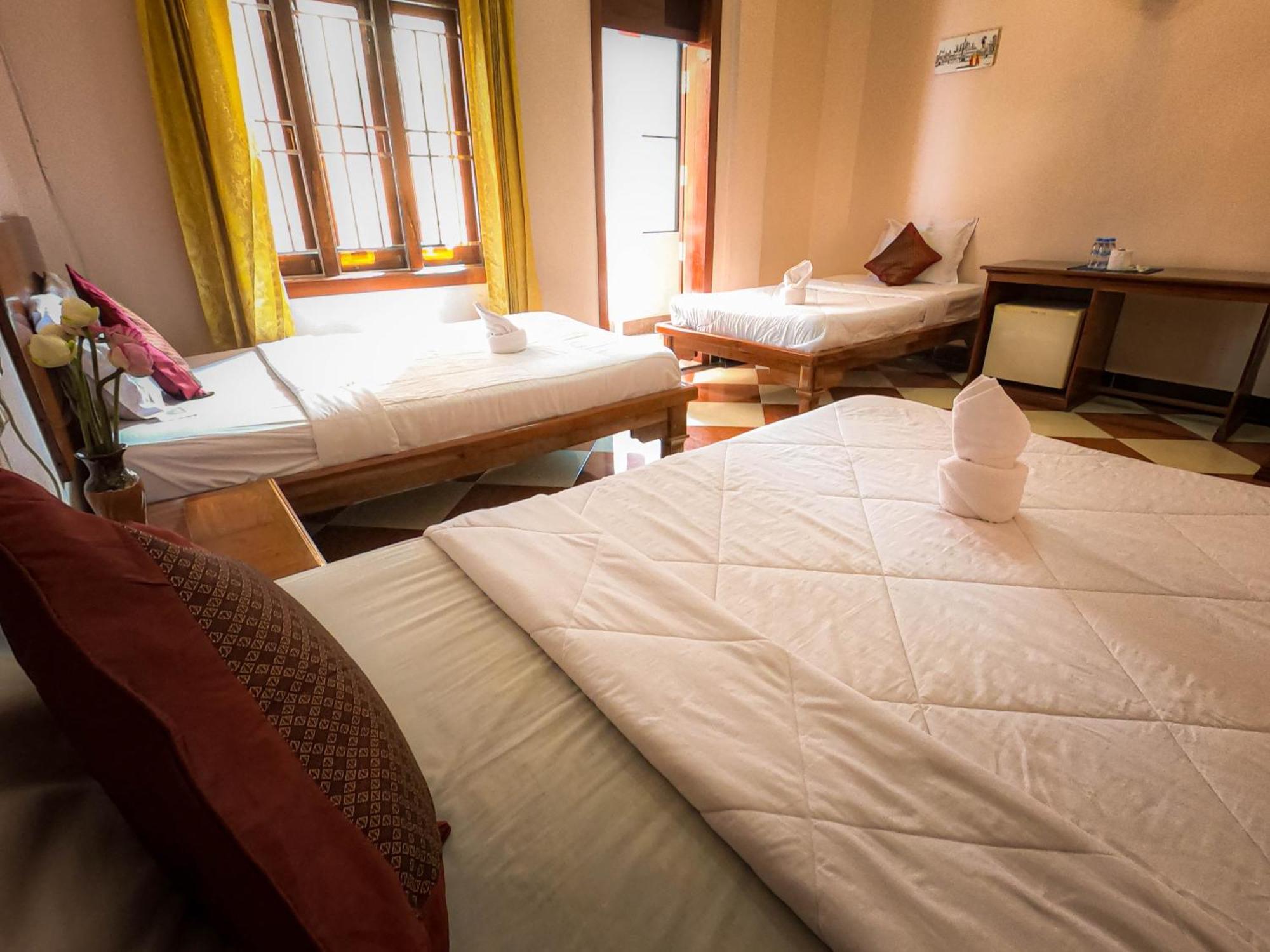 Nawin Palace Guesthouse Phnom Penh Ngoại thất bức ảnh