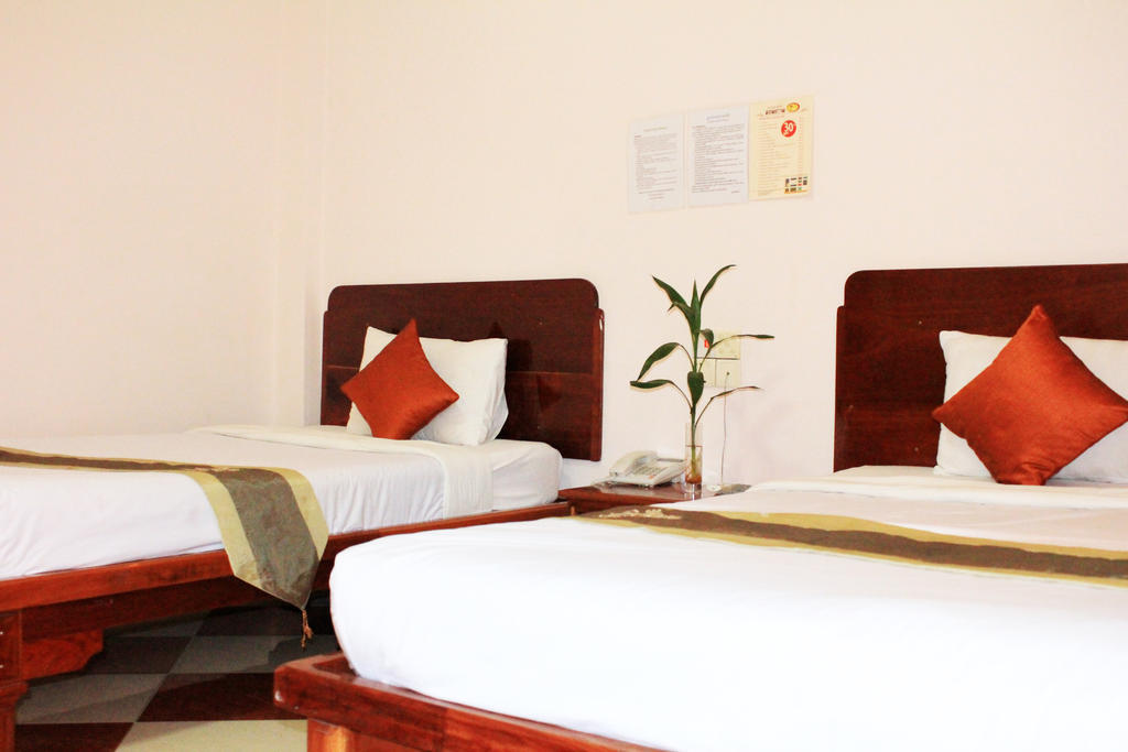 Nawin Palace Guesthouse Phnom Penh Ngoại thất bức ảnh